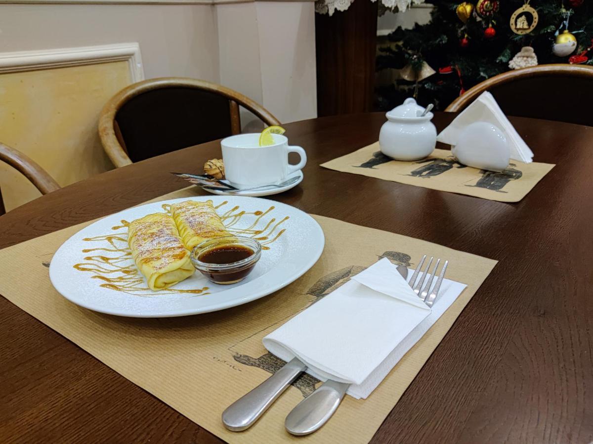 利沃夫 Chaplin酒店 外观 照片